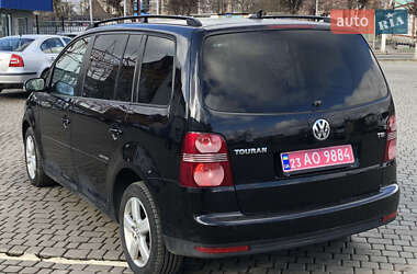 Мінівен Volkswagen Touran 2010 в Вознесенську