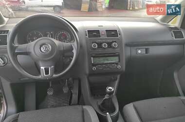 Мінівен Volkswagen Touran 2010 в Сарнах