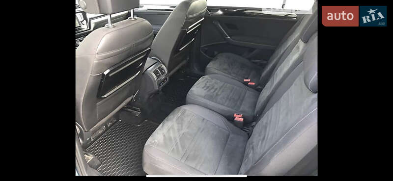 Микровэн Volkswagen Touran 2016 в Днепре