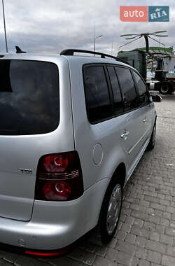 Мінівен Volkswagen Touran 2007 в Тернополі