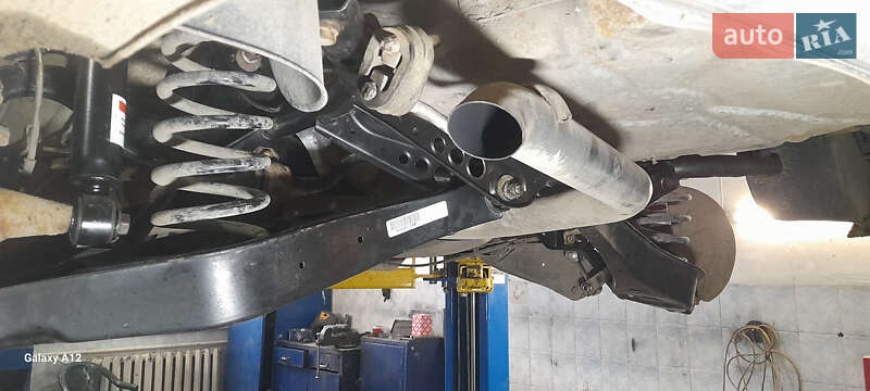 Минивэн Volkswagen Touran 2011 в Хотине