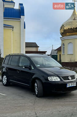 Минивэн Volkswagen Touran 2005 в Звягеле