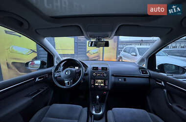 Минивэн Volkswagen Touran 2012 в Стрые