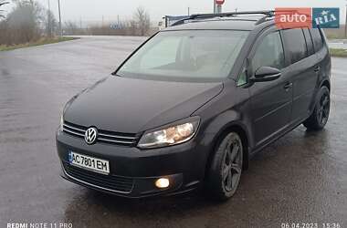 Минивэн Volkswagen Touran 2014 в Нововолынске