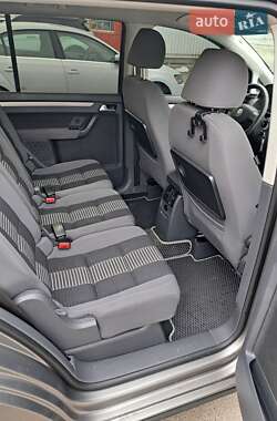 Минивэн Volkswagen Touran 2009 в 
