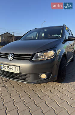 Мінівен Volkswagen Touran 2013 в Нововолинську