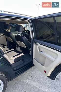 Минивэн Volkswagen Touran 2010 в 