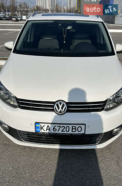 Минивэн Volkswagen Touran 2011 в Киеве