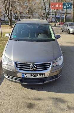 Минивэн Volkswagen Touran 2008 в Белой Церкви