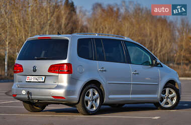 Минивэн Volkswagen Touran 2011 в Виннице