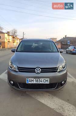 Мінівен Volkswagen Touran 2011 в Радомишлі