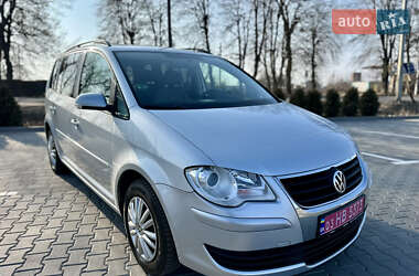 Минивэн Volkswagen Touran 2008 в Виннице