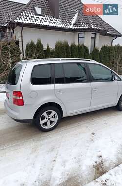 Мінівен Volkswagen Touran 2005 в Хмельницькому