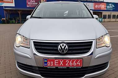 Минивэн Volkswagen Touran 2009 в Прилуках