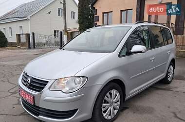 Минивэн Volkswagen Touran 2009 в Прилуках