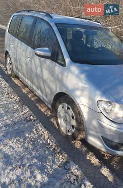 Минивэн Volkswagen Touran 2010 в 