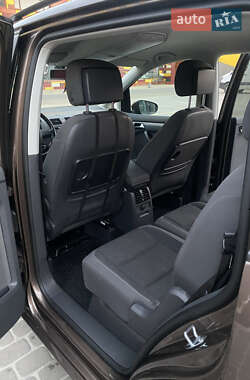 Минивэн Volkswagen Touran 2012 в Львове