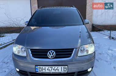 Мінівен Volkswagen Touran 2006 в Одесі