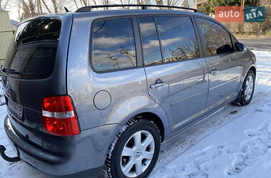 Мінівен Volkswagen Touran 2006 в Одесі