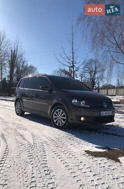 Минивэн Volkswagen Touran 2012 в Ровно