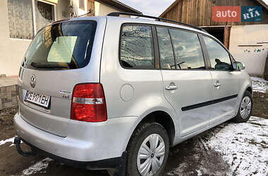 Минивэн Volkswagen Touran 2003 в Глыбокой