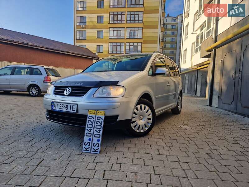 Минивэн Volkswagen Touran 2005 в Ивано-Франковске