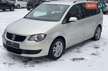 Мінівен Volkswagen Touran 2009 в Луцьку