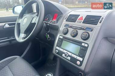 Мінівен Volkswagen Touran 2008 в Запоріжжі