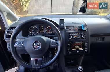 Мінівен Volkswagen Touran 2011 в 
