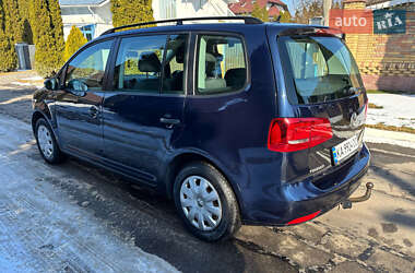 Мінівен Volkswagen Touran 2011 в Києві