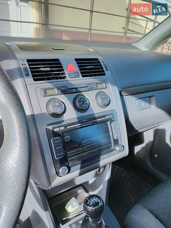 Минивэн Volkswagen Touran 2009 в Виннице