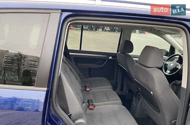 Минивэн Volkswagen Touran 2008 в 