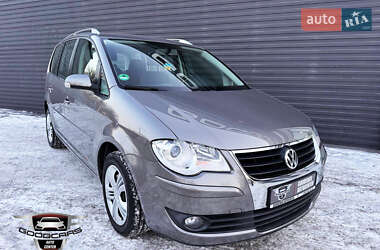 Мінівен Volkswagen Touran 2009 в Кам'янському