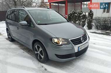 Минивэн Volkswagen Touran 2009 в Виннице