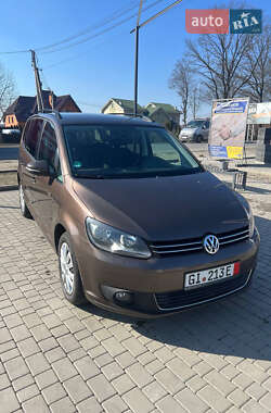 Мінівен Volkswagen Touran 2010 в Івано-Франківську