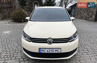 Минивэн Volkswagen Touran 2011 в 