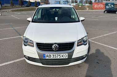 Мінівен Volkswagen Touran 2009 в Вінниці