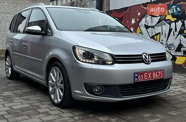 Минивэн Volkswagen Touran 2012 в 