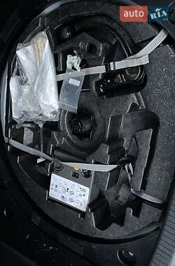 Минивэн Volkswagen Touran 2012 в 