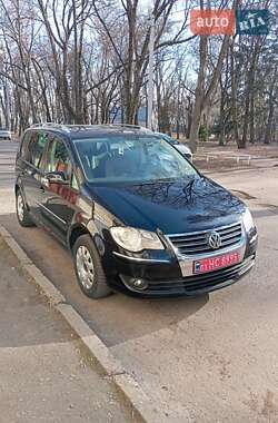 Минивэн Volkswagen Touran 2007 в Чернигове