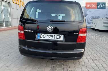 Мінівен Volkswagen Touran 2005 в Кілії