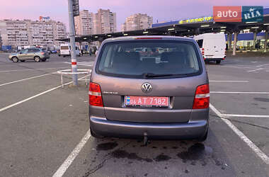 Минивэн Volkswagen Touran 2005 в Киеве