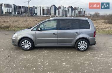Минивэн Volkswagen Touran 2007 в 