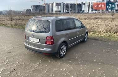 Минивэн Volkswagen Touran 2007 в 