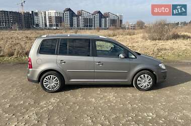 Минивэн Volkswagen Touran 2007 в 