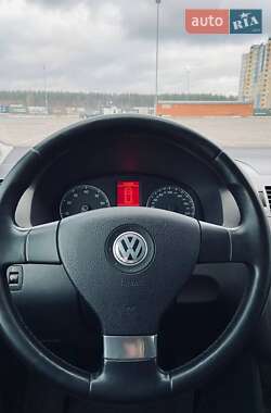 Минивэн Volkswagen Touran 2007 в 