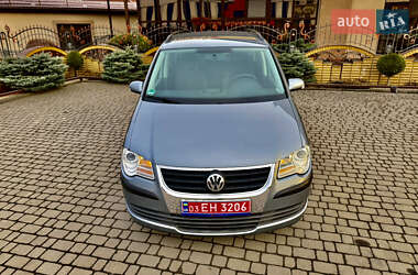 Мінівен Volkswagen Touran 2008 в 
