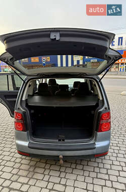 Мінівен Volkswagen Touran 2008 в 