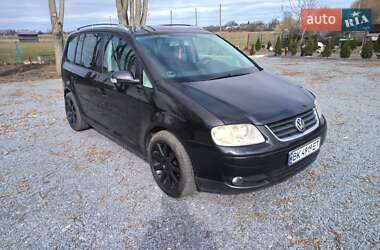 Минивэн Volkswagen Touran 2006 в 