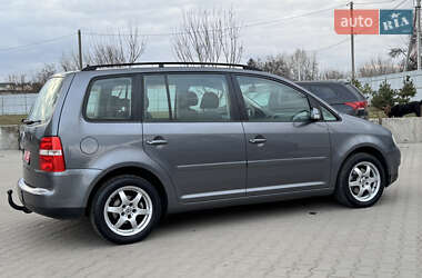 Минивэн Volkswagen Touran 2006 в 